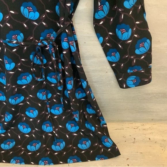 LOFT Black Blue Floral Print Shirt Dress Medium Band Collar Like New - Picture 9 of 9